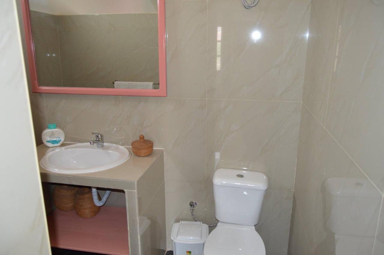 Apartamento T1 Mobiliado Com Wi-Fi Praia Exterior photo